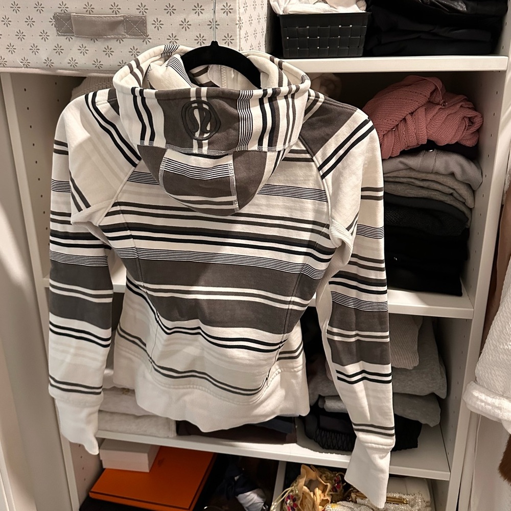 lululemon athletica White Hoodie with Black and Gray Stripes Size 2 - Picture 5 of 6